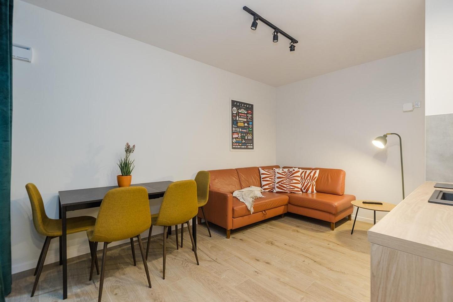 Lineburg Villa Apartments Βαρσοβία Εξωτερικό φωτογραφία